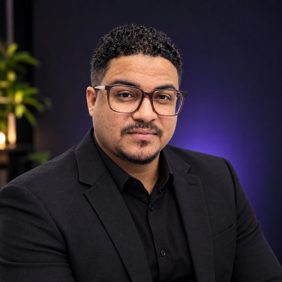 Joel Zuñiga, Consultor Digital en Panamá